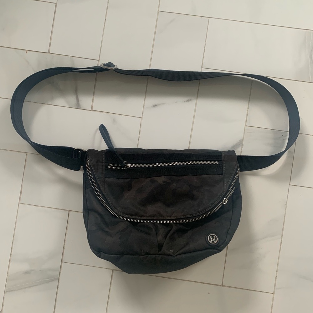 Barely used LULULEMON cross body bad black camo